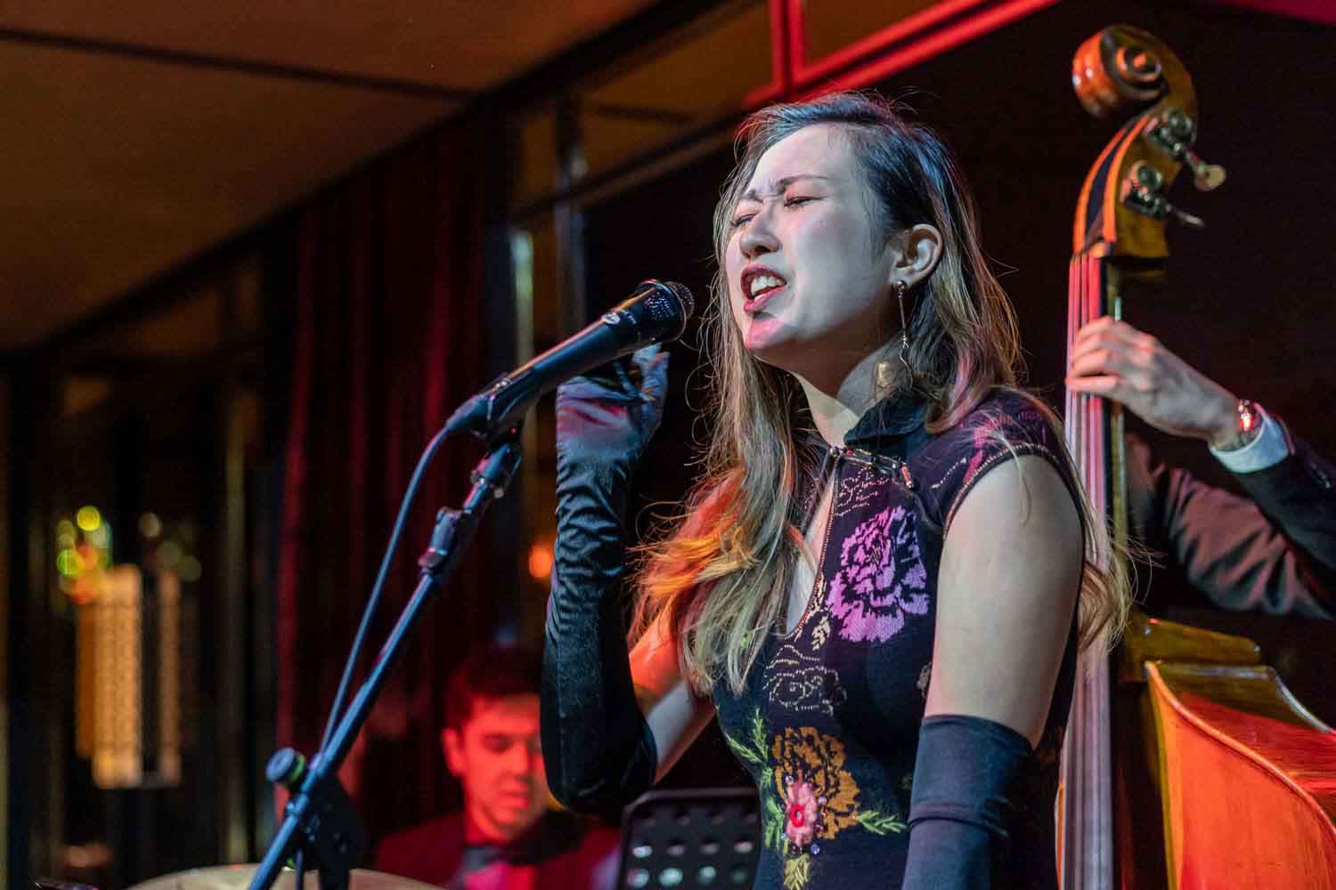 performance at madame fan restaurant in singapore event photography